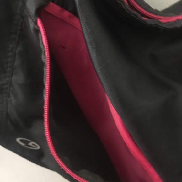 Black Gym Bag - Picture 5 of 7